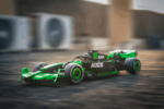 CaDA Bricks 1:24 F1 KICK Sauber C55032 Collectible Car