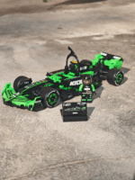 CaDA Bricks 1:24 F1 KICK Sauber C55032 Collectible Car